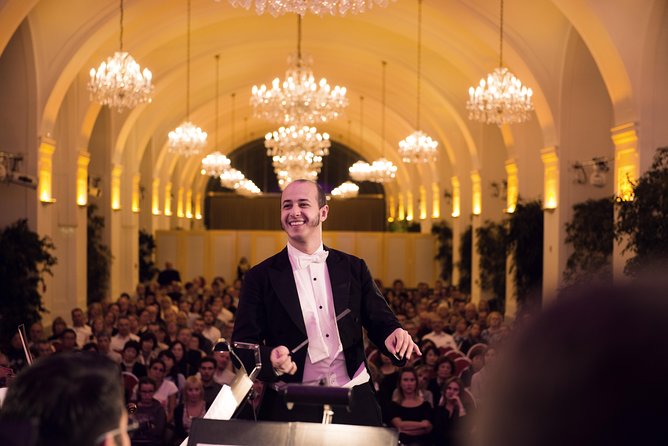 Schönbrunn Palace Concert in Vienna - Audience Engagement