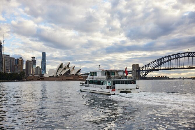 Sydney Combo: Morning Sightseeing to Bondi & Harbour Lunch Cruise - Reviews and Ratings From Past Guests