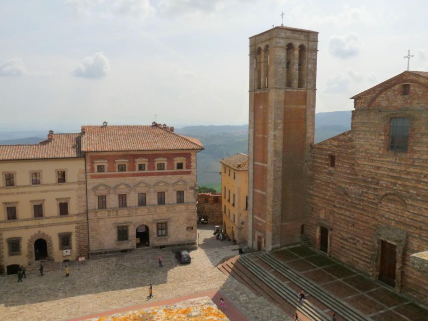 Valdorcia: Montalcino and Montepulciano Scenery in the World - Packing Essentials and Weather Considerations