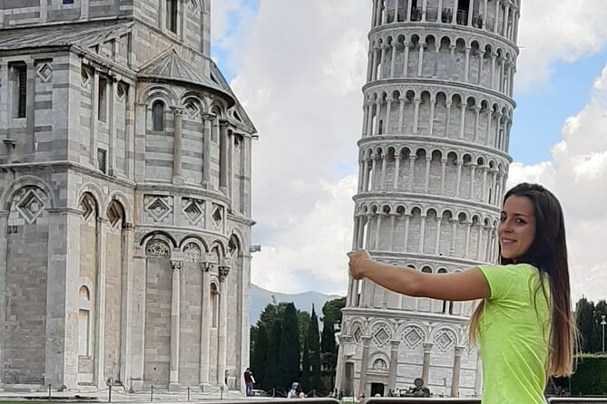 Best of Pisa: Small Group Tour With Admission Tickets - Cathedral Choir Performance