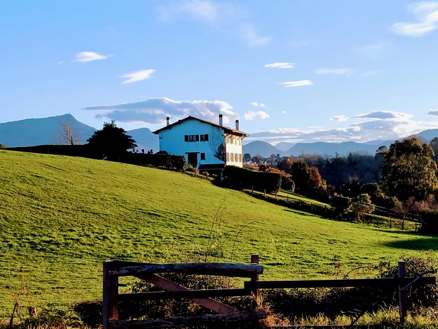 Biarritz : Day Tour of the Most Beautiful Basque Villages - Discover Sare and Ainhoa