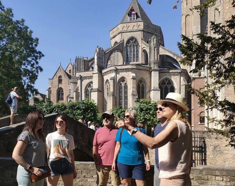 Bruges: Small Group Boat Cruise and Guided Walking Tour - Tour Experience