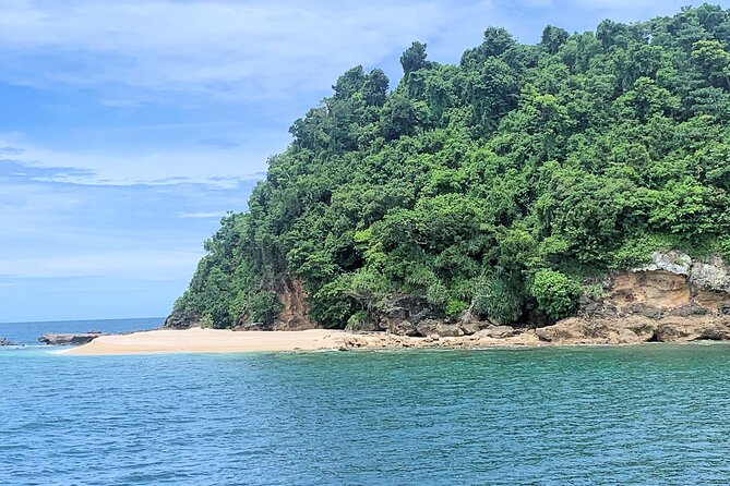 Full Day | Dunk, Barnard, Frankland & Fitzroy Islands Expedition - Important Safety Information