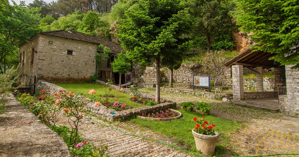 Ioannina: Traditional Food and Culture Walking Tour - Customer Reviews