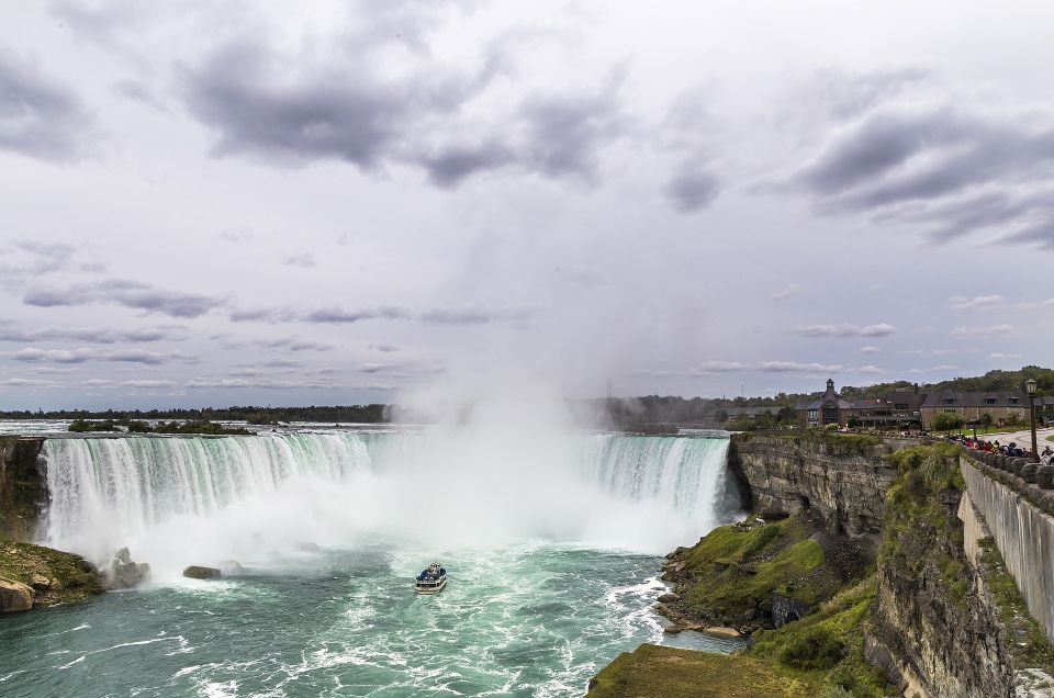 Niagara Falls, NY State: Private Buffalo Airport Transfer - Flexibility and Convenience