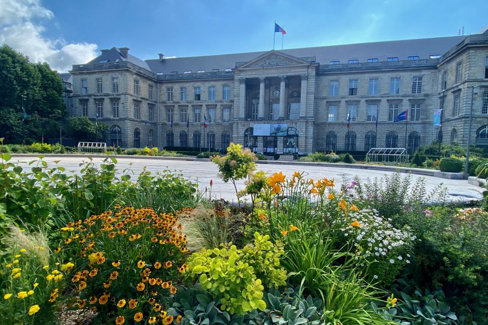 Private Rouen Giverny Honfleur Live Guided Trip by Mercedes - Museum and Gallery Visits