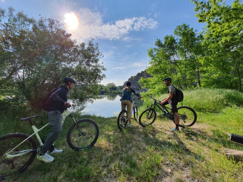 Saint Montan: Electric Bike Wine Tour & Tasting - Experience the Vineyards