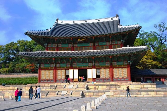 Seoul Symbolic Afternoon Tour Including Changdeokgung Palace - Preparing for the Afternoon Tour