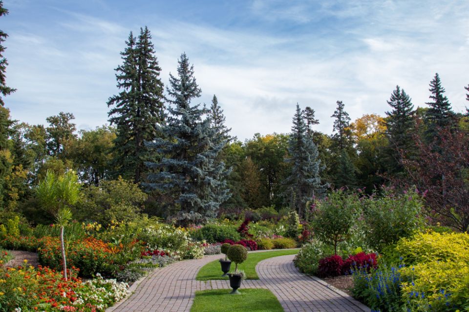 Winnipeg: Assiniboine Park Self-Guided Smartphone Audio Tour - Directions