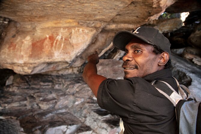 Arnhem Land Yingana Injalak Hill Full Day Tour From Darwin - Why This Tour Stands Out