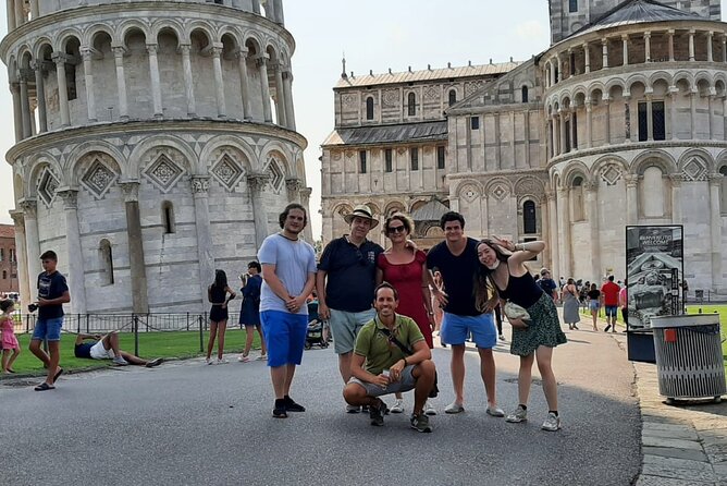 Best of Pisa: Small Group Tour With Admission Tickets - Climbing the Leaning Tower of Pisa