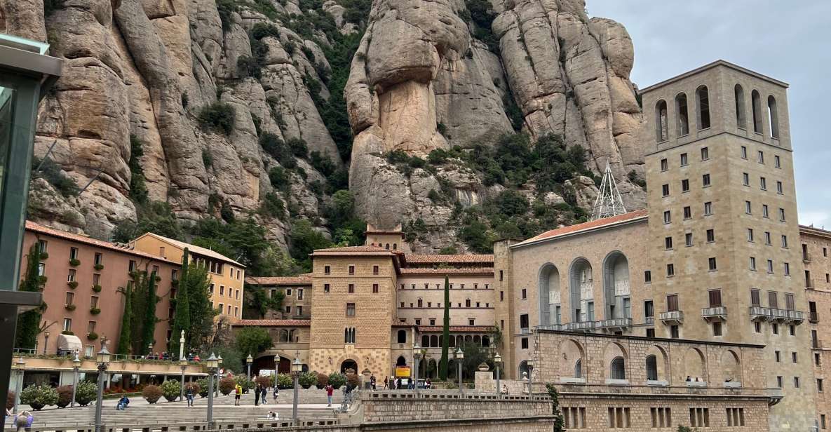 Montserrat - the Mystery of Catalonia - Common questions