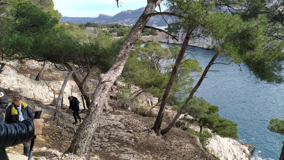 Cassis: Calanques National Park Guided Hiking Half-Day Trip - Common questions