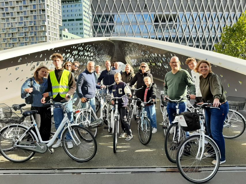 Antwerp: City Highlights Group Bike Tour With a Guide - Key Points