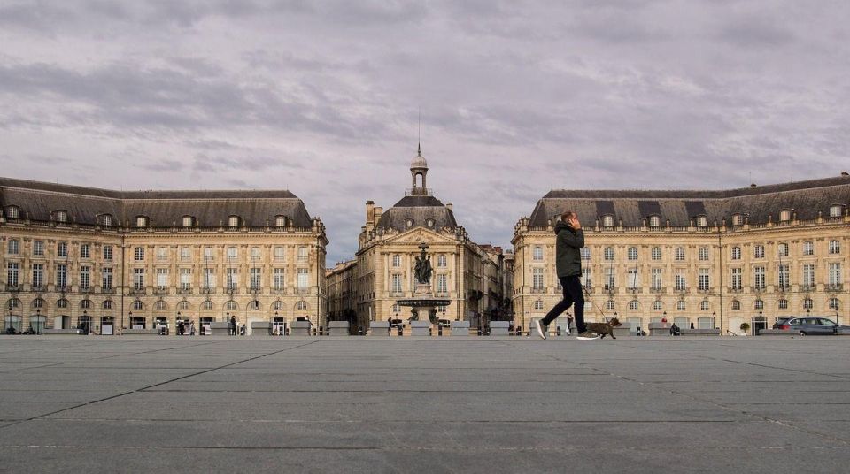 Bordeaux: Private Guided Walking Tour - Key Points