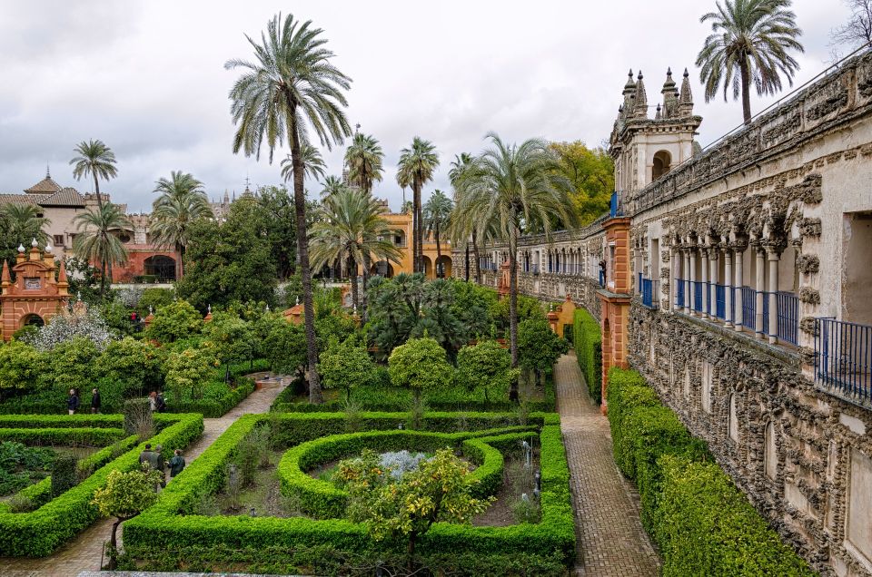 From Cadiz: Private Seville Day Trip, Cathedral & Alcazar - Key Points