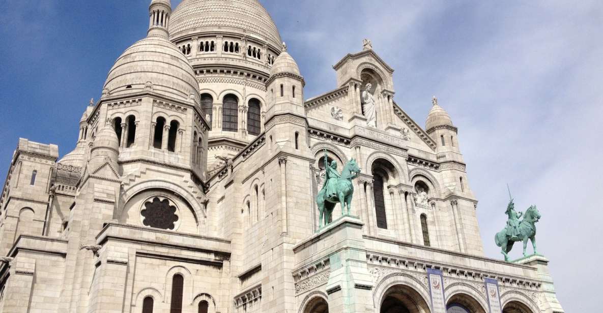 Montmartre Guided Walking Tour With Sacré CœUr & City Views - Key Points