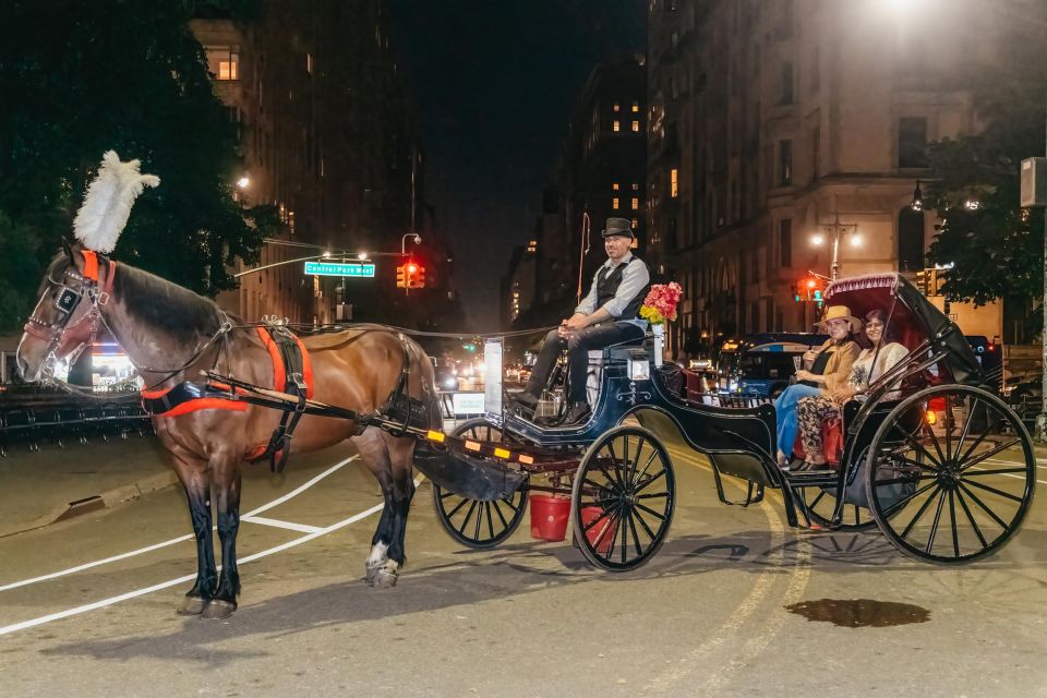 NYC MOONLIGHT HORSE CARRIAGE RIDE Through Central Park - Key Points