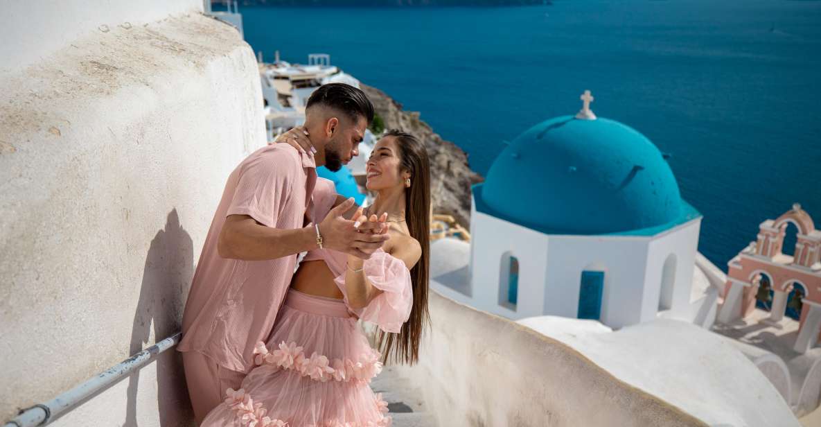 Oia: Couple Photoshoot With 15 Digital Edited Photos - Key Points