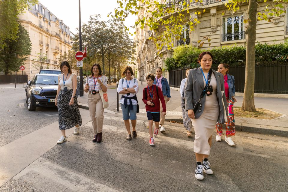 Paris: Eiffel Tower Guided Tour by Elevator - Key Points