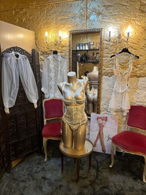 Paris: Lingerie Atelier Girls Party With Champagne - Key Points