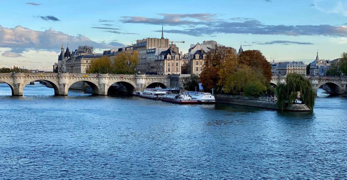 Paris: Mysteries and Legends Smartphone Audio-Guided Tour - Key Points