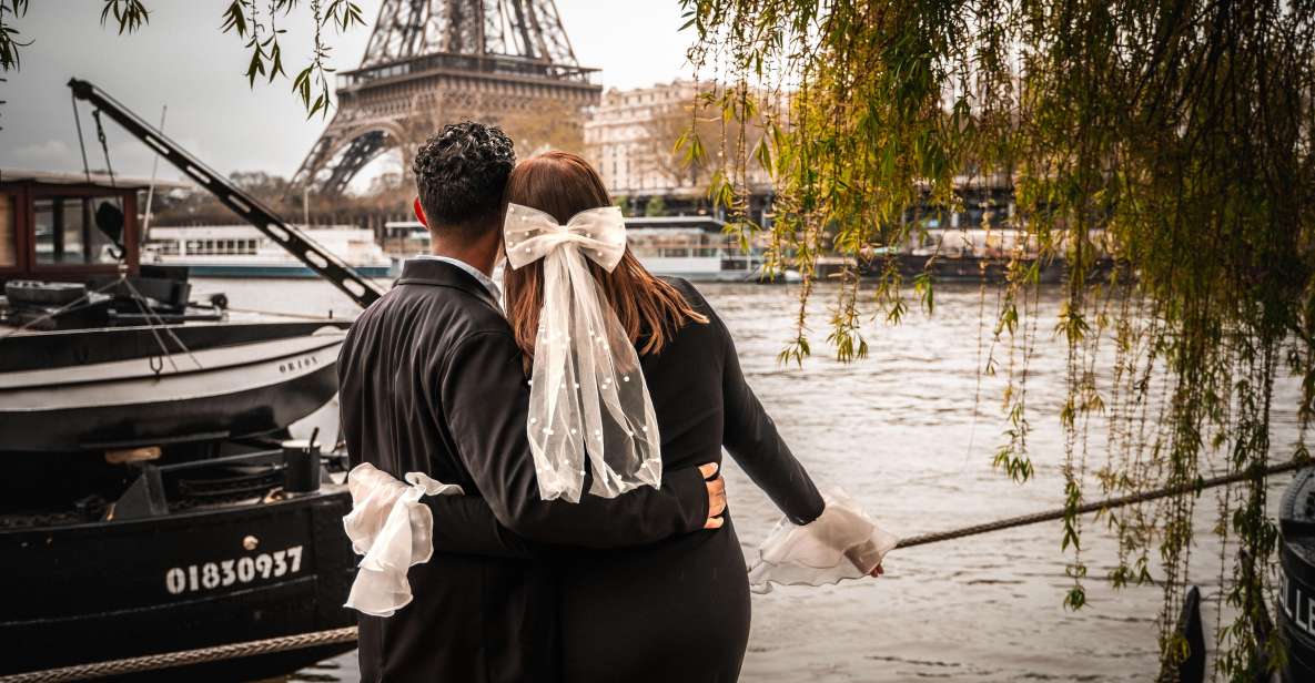 Paris: Private Photoshoot Near Any Chosen Landmark - Key Points