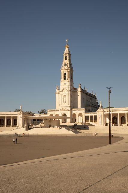 Private Half Day Tour in Fatima Sanctuary - Key Points