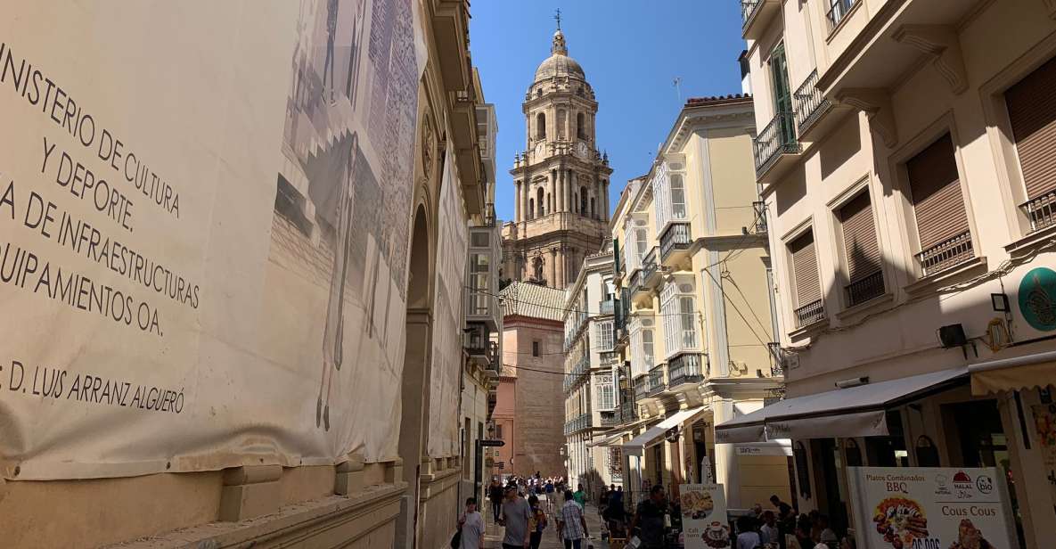 Private Málaga Walking Tour With Churros and Sweet Wine! - Key Points