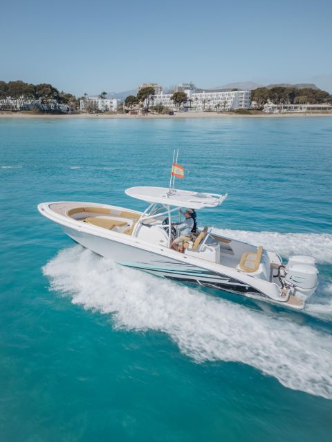 Pronautica 880 Open Sport Boat With Skipper 2 Hours Sunset - Key Points