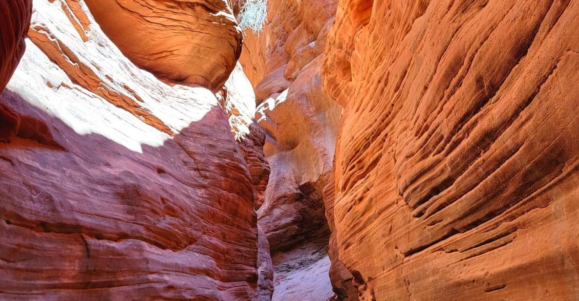 Red Canyon (Peek-a-Boo Canyon): Off-Road Jeep Tour & Hike - Tour Details