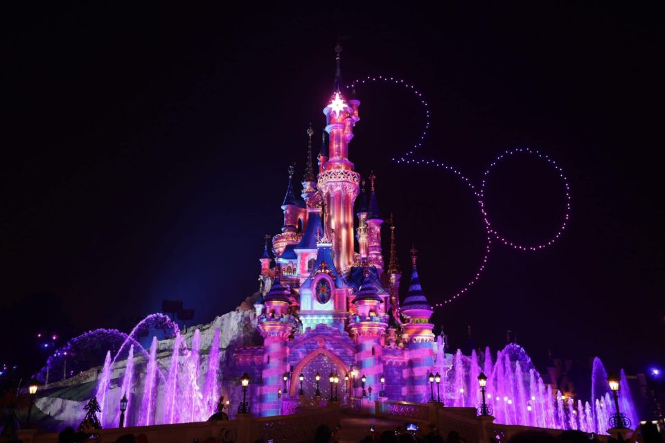 Royal Transfer: Disneyland to CDG Airport - Key Points