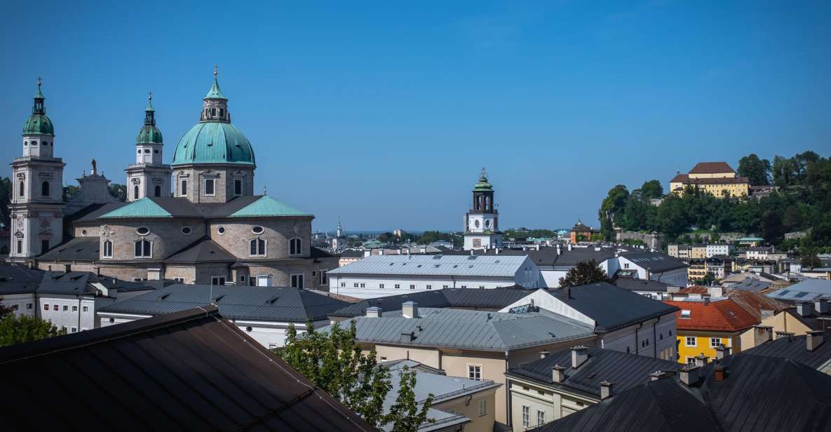 Salzburg: Interactive Puzzle and City Exploration Tour - Key Points