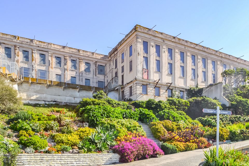 San Francisco: Waterfront Guided Tour and Alcatraz Ticket - Tour Details