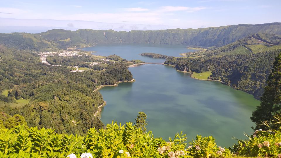 Sete Cidades Private Tour for 2 People - Key Points