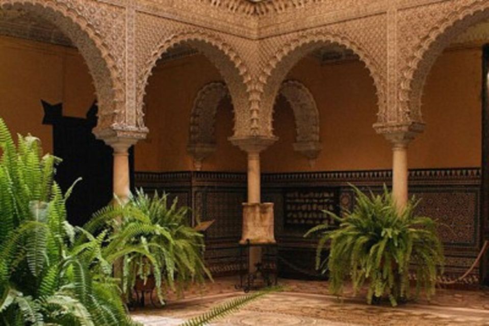 Seville: Casa De Pilatos and Condesa De Lebrija Palace Tour - Key Points