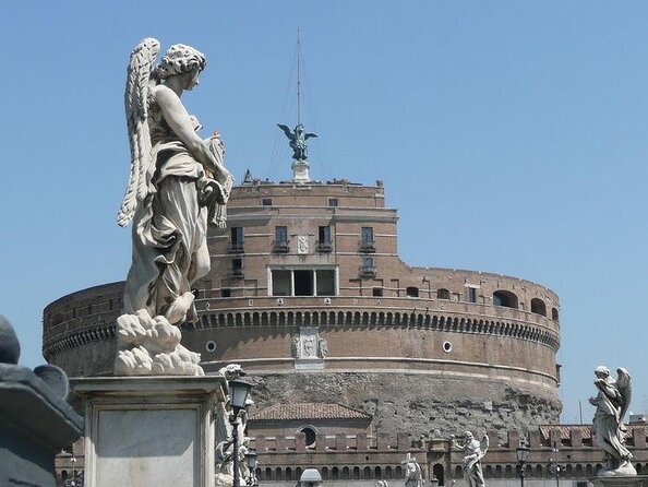 Skip-the-lines Castel SantAngelo and Pope Paul III Apartments Tour - Key Points