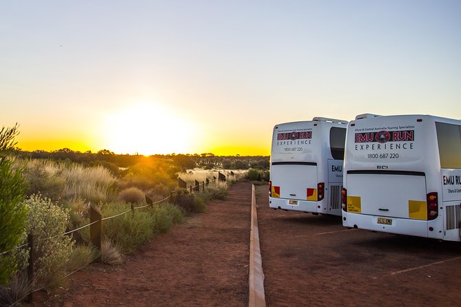 Uluru Experience With BBQ Dinner - Key Points
