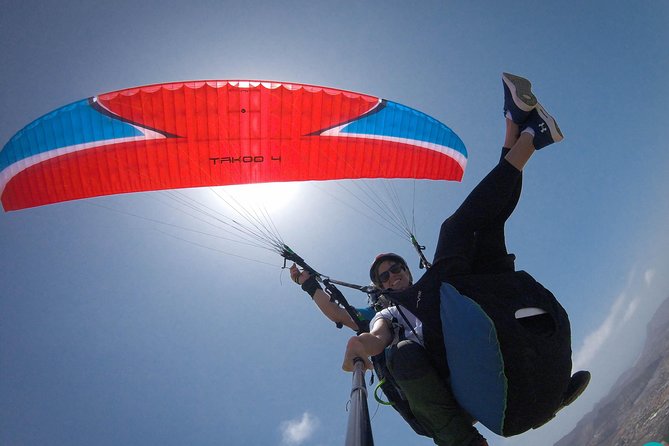 Acrobatic Paragliding Tandem Flight in Tenerife South