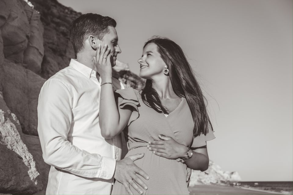 Algarve: Photoshoot for Couple, Family, Portrait - Pricing and Inclusions