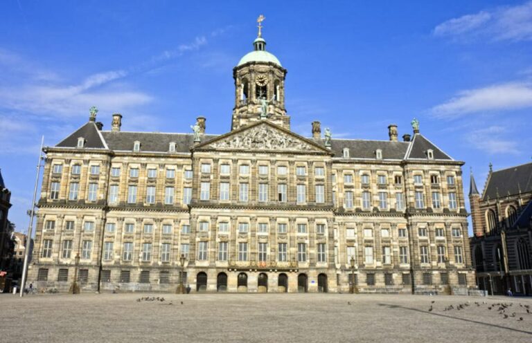 Amsterdam: 3-Hour Private Highlights City Tour by Minivan