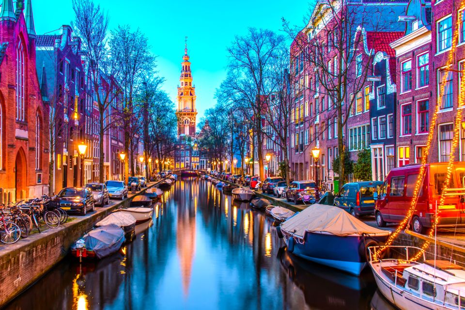 Amsterdam: First Discovery Walk and Reading Walking Tour - Activity Details