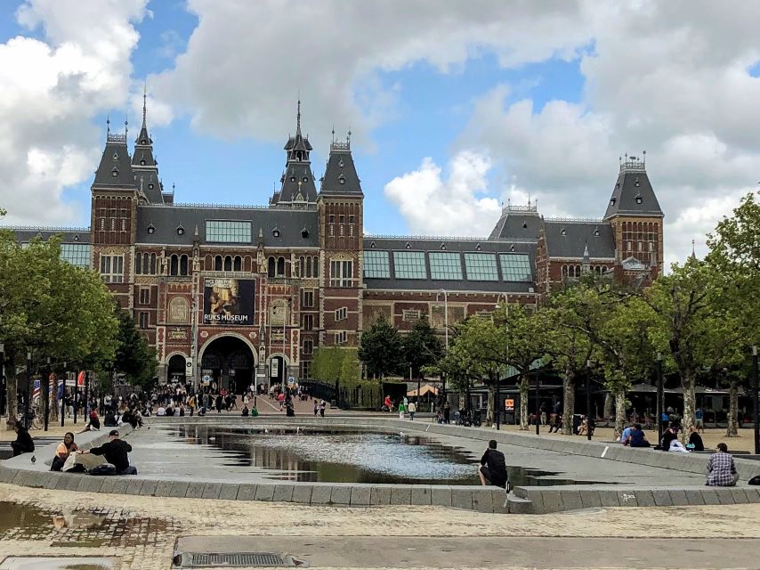 Amsterdam Walking Tour Guided by a Comedian (Museum Quarter) - Tour Description