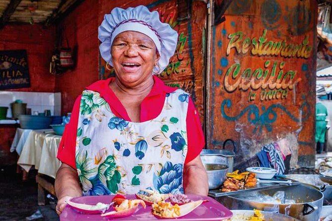 BIKE RIDE & LUNCH At ANTHONY BOURDAIN FAVORITE CULINARY SPOT - Tour Overview