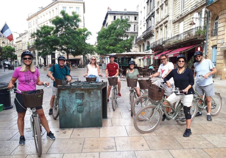 Bordeaux: Guided Bike Tour