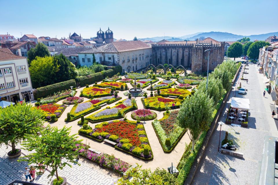 Braga's Family Discovery Trail: A Walk Through History - Tour Overview