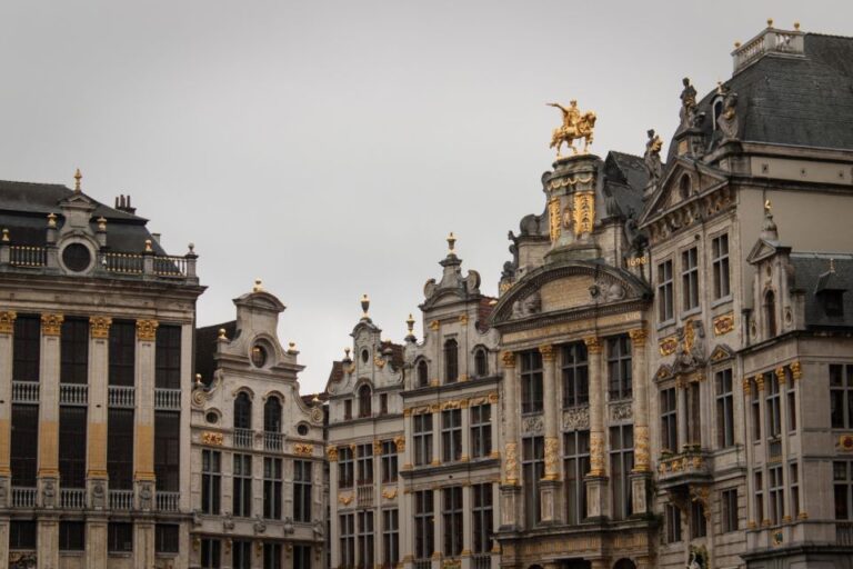 Brussels: City Exploration Game and Tour