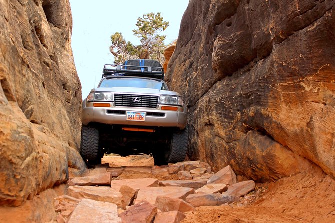 Canyonlands National Park Needles District by 4x4 - Tour Itinerary