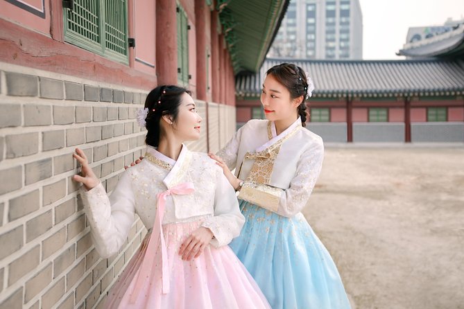 Changdeokgung Palace Hanbok Rental Experience in Seoul