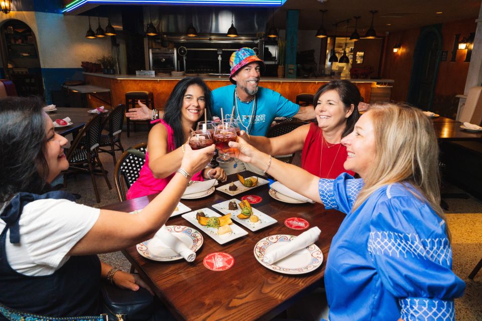 Downtown Fort Lauderdale Dinner & Drinks Tour - Language and Accessibility Information